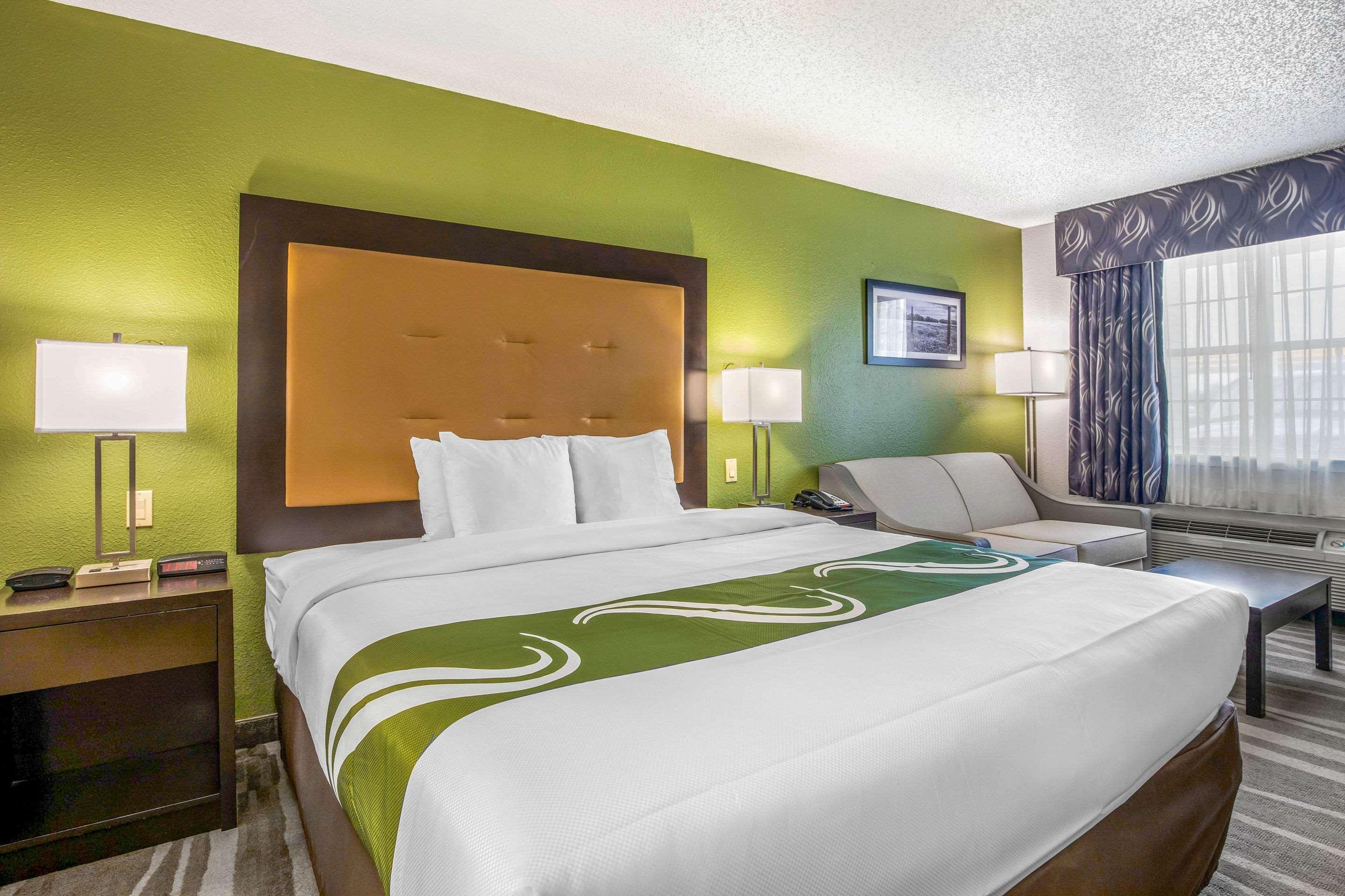 Quality Inn & Suites Weatherford Exteriör bild