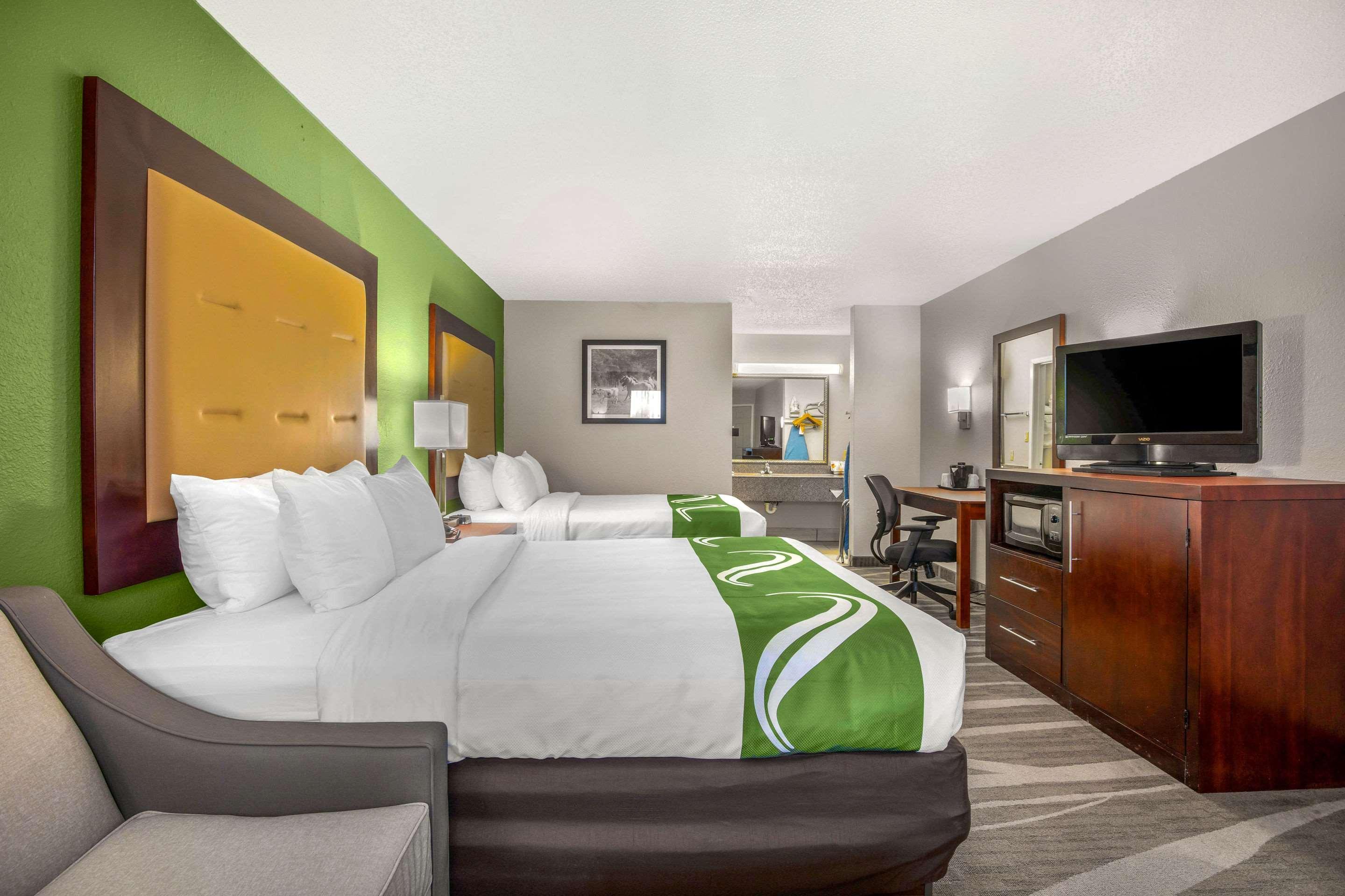 Quality Inn & Suites Weatherford Exteriör bild