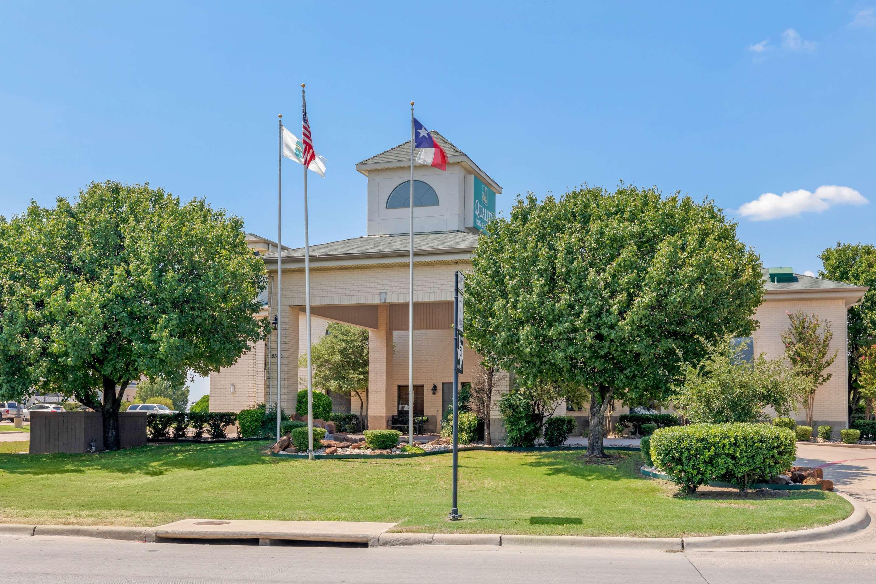 Quality Inn & Suites Weatherford Exteriör bild