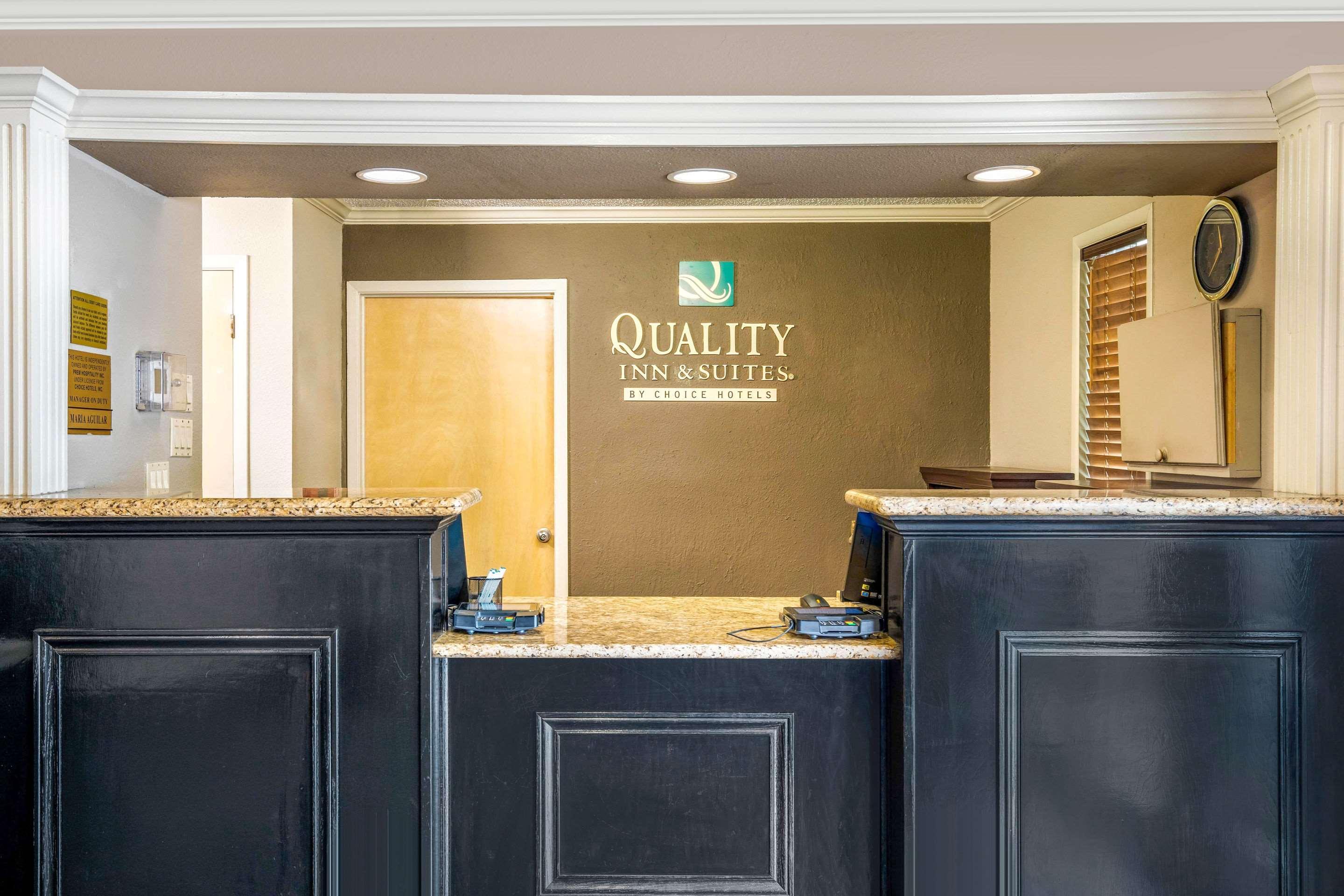 Quality Inn & Suites Weatherford Exteriör bild