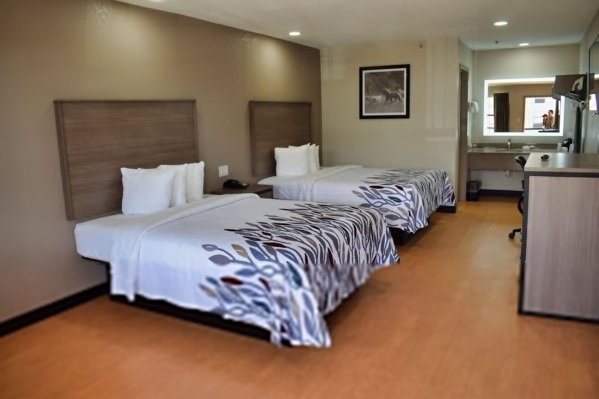 Quality Inn & Suites Weatherford Exteriör bild