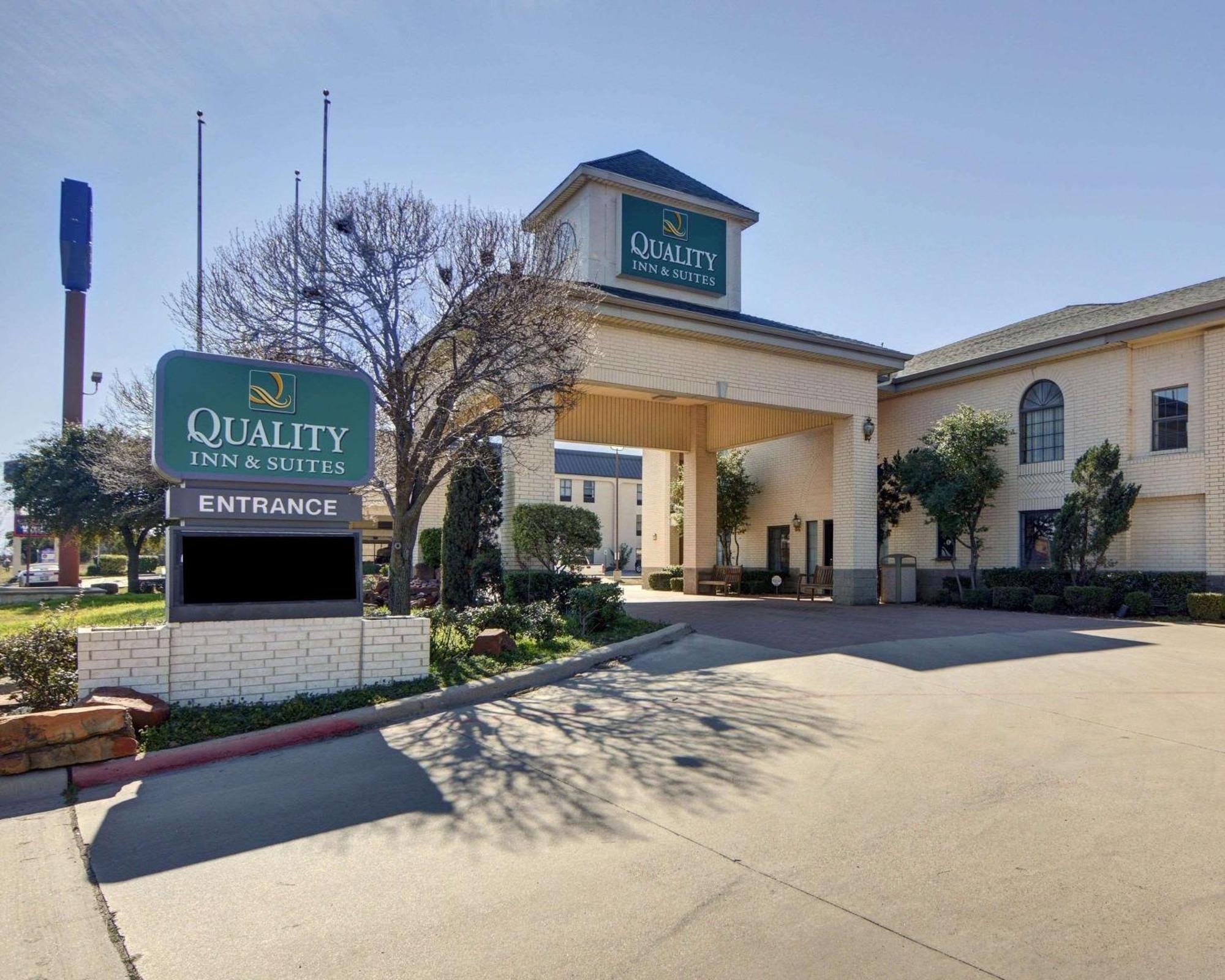 Quality Inn & Suites Weatherford Exteriör bild