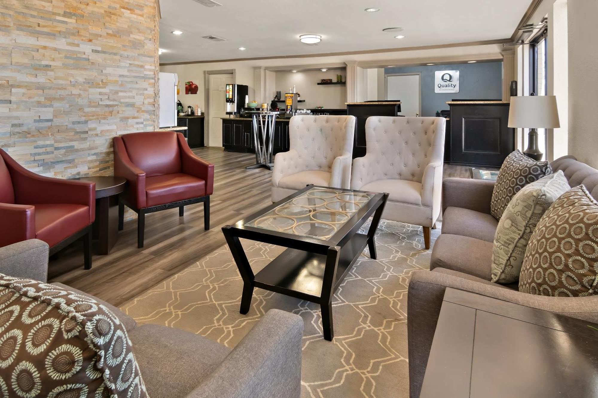 Quality Inn & Suites Weatherford Exteriör bild