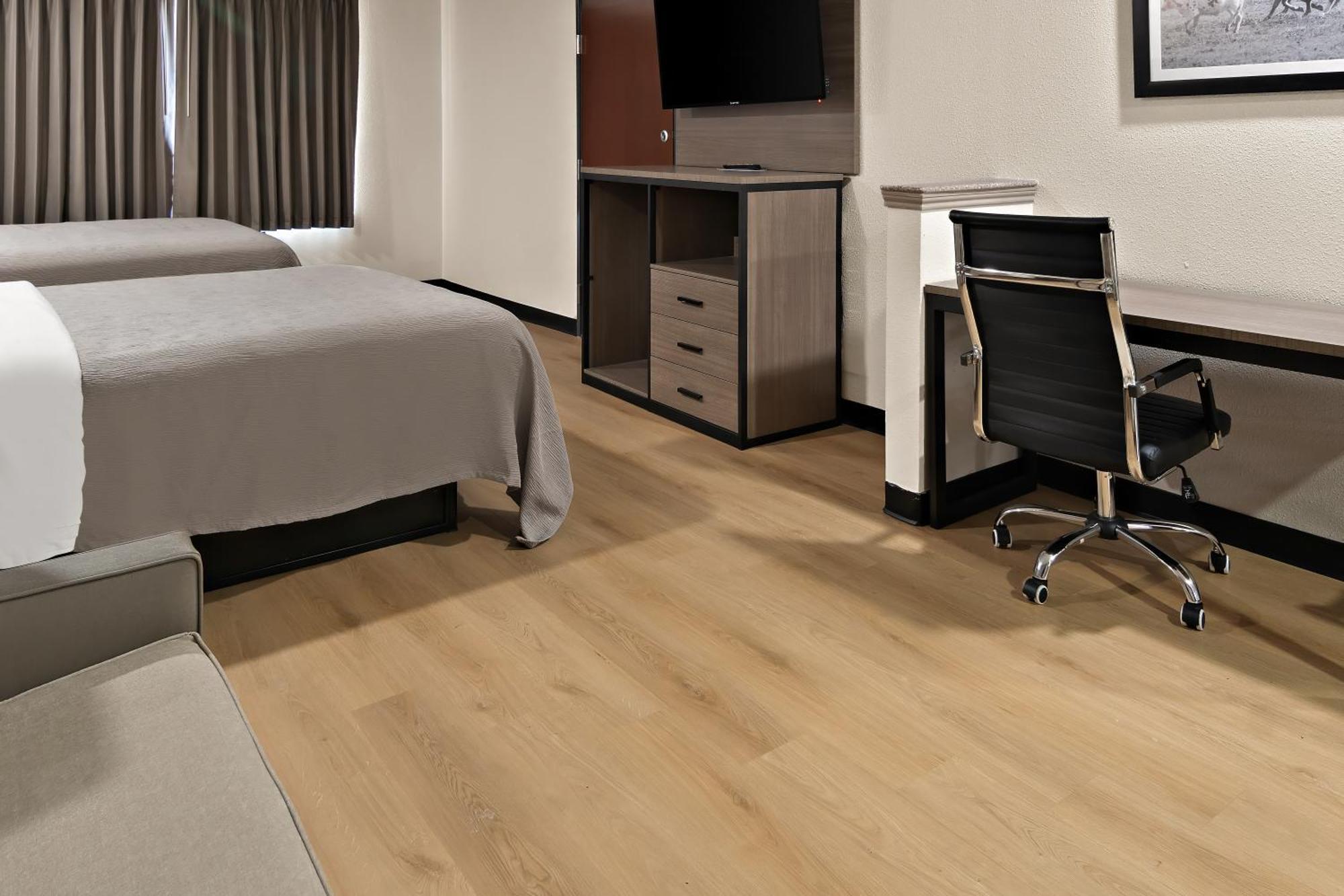 Quality Inn & Suites Weatherford Exteriör bild