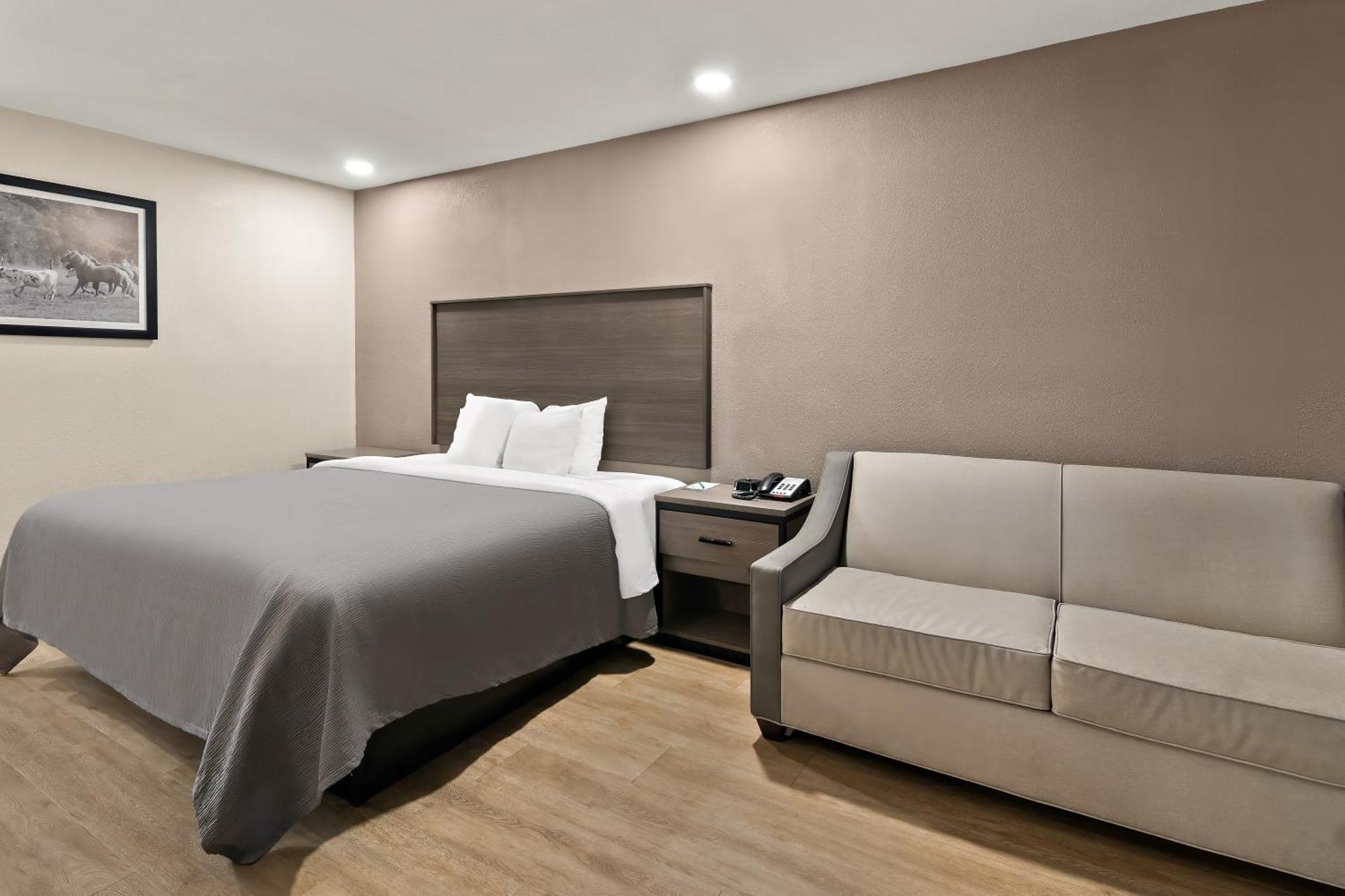 Quality Inn & Suites Weatherford Exteriör bild