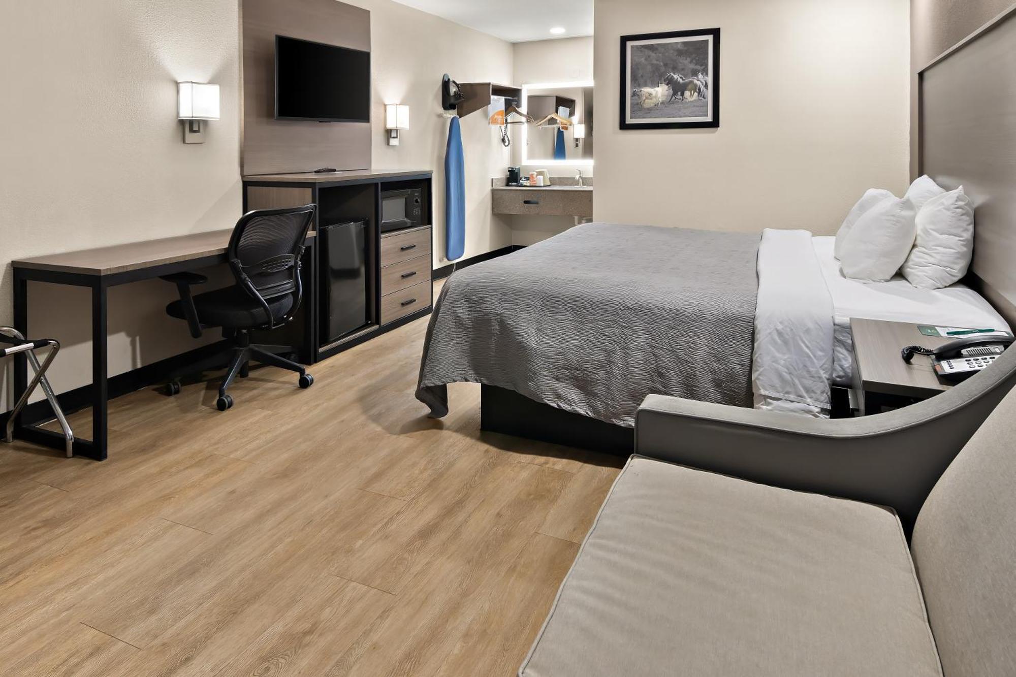 Quality Inn & Suites Weatherford Exteriör bild