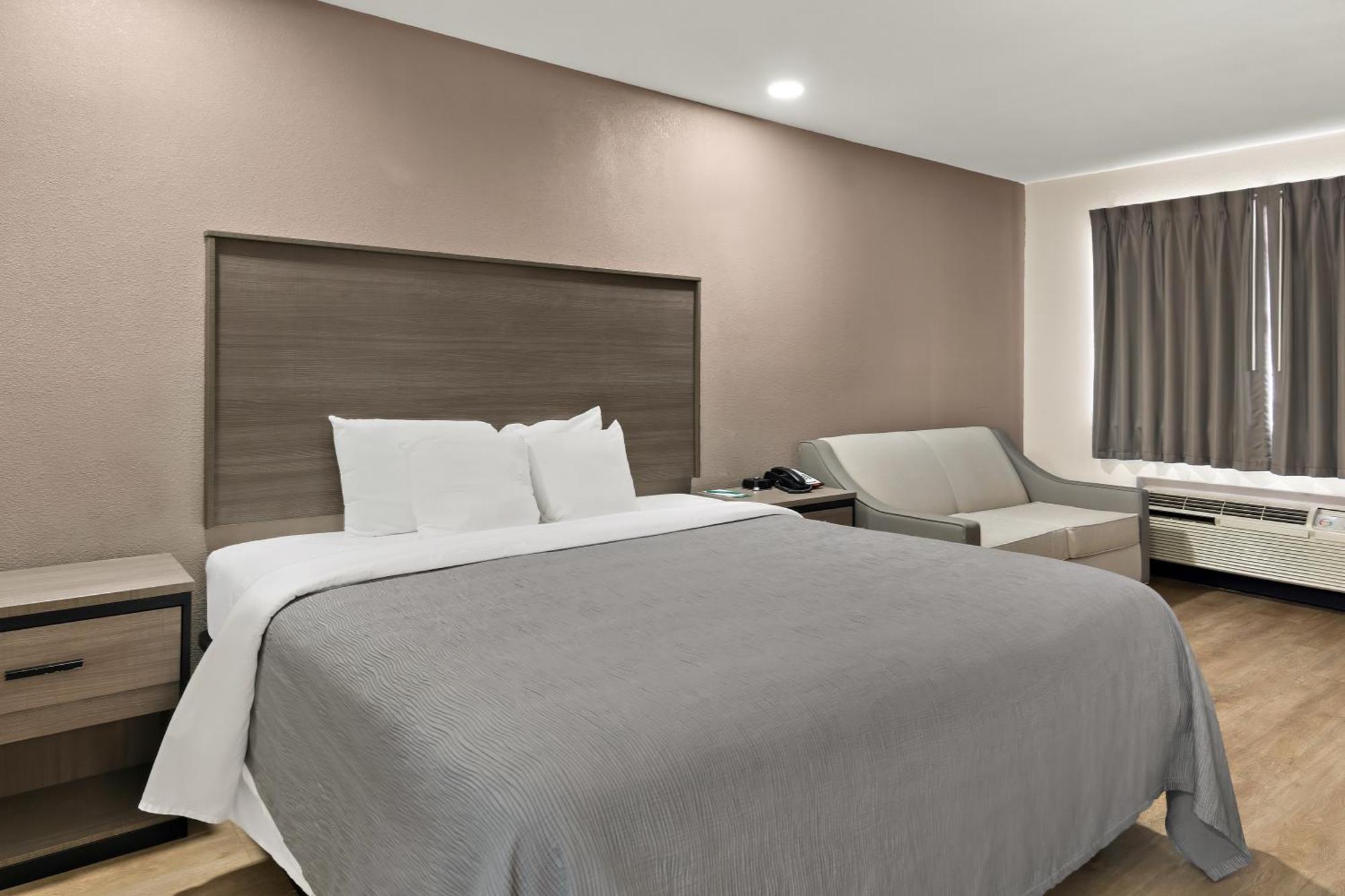 Quality Inn & Suites Weatherford Exteriör bild