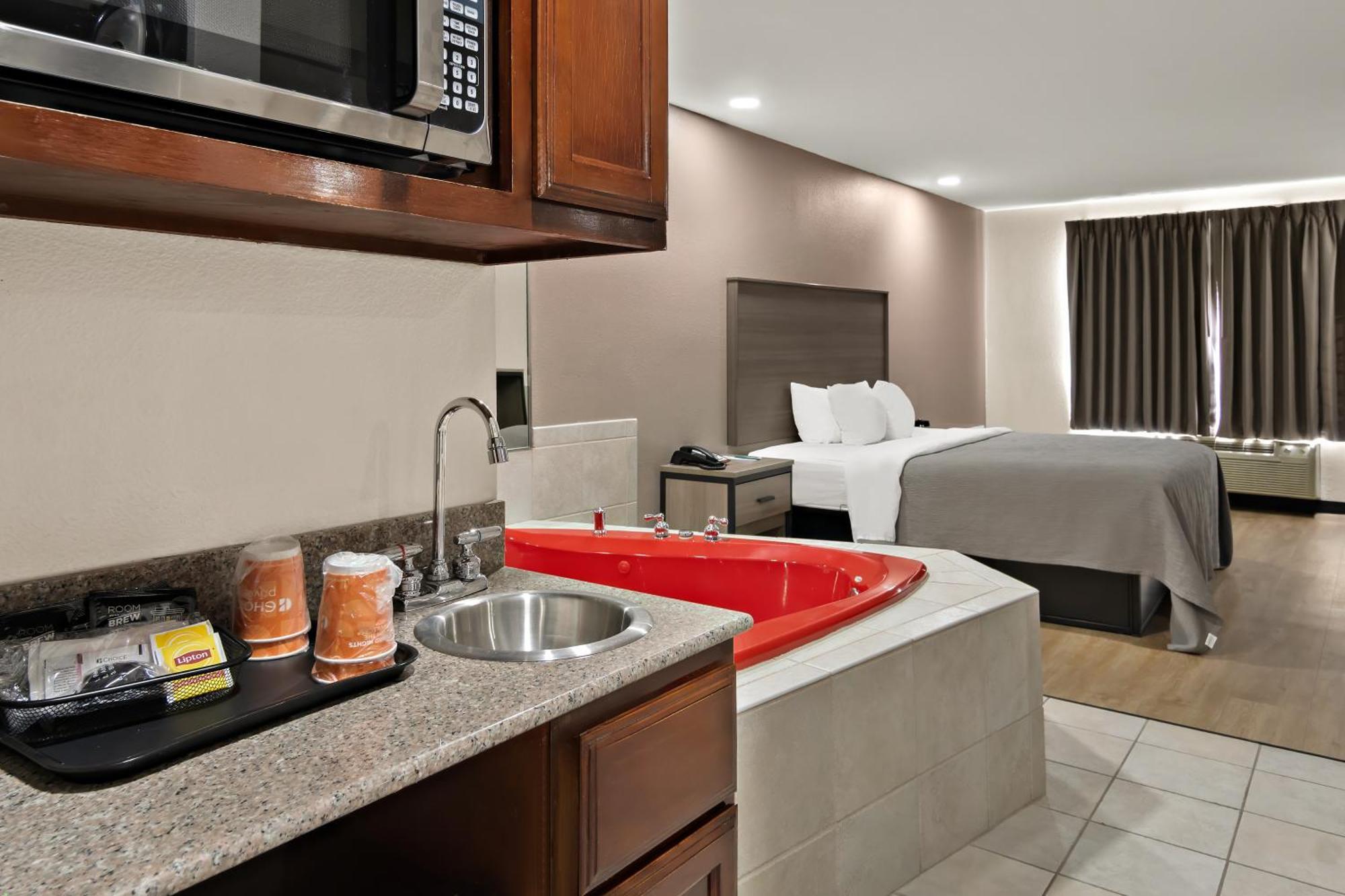 Quality Inn & Suites Weatherford Exteriör bild