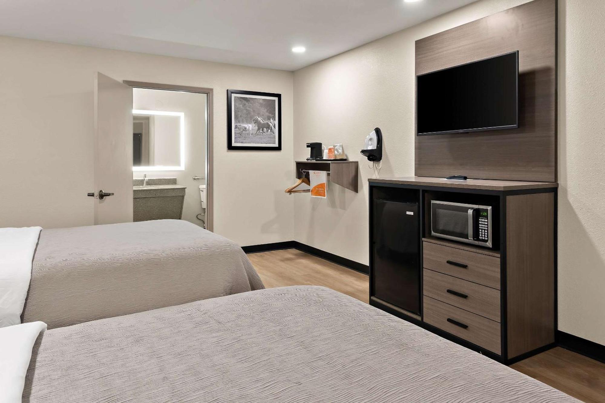 Quality Inn & Suites Weatherford Exteriör bild